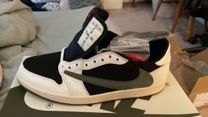 Air Jordan 1 Retro Low OG SP Travis Scott Medium Olive photo review