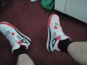 Air Jordan 4 Retro Fire Red 2012 photo review