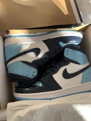 Air Jordan 1 Retro High OG Blue Chill photo review