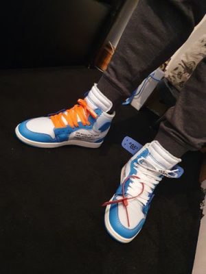 OffWhite x Air Jordan 1 Retro High OG UNC photo review